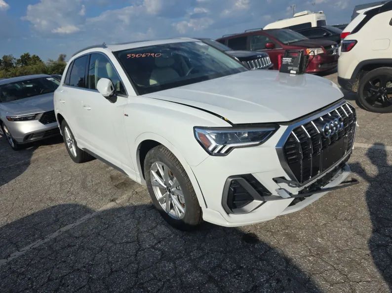 2025 Audi Q3 - photo 1