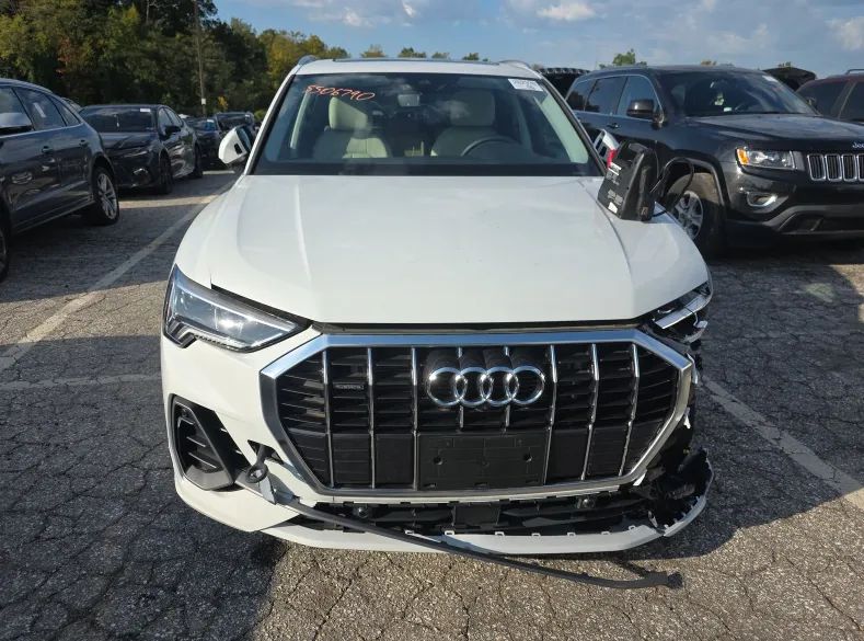 2025 Audi Q3 - photo 5