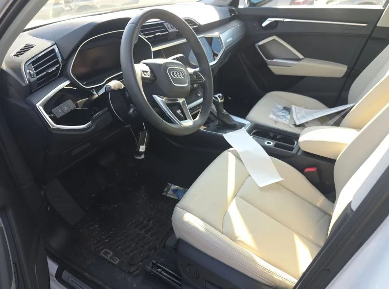 2025 Audi Q3 - photo 7