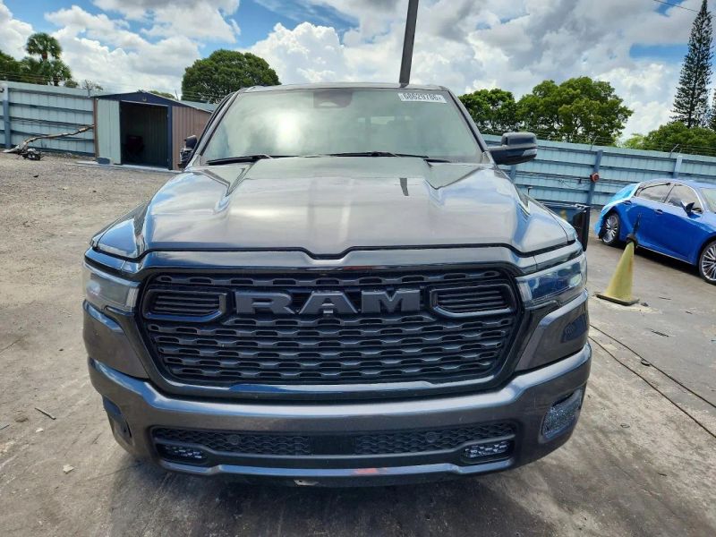 2025 Ram 1500 Crew Cab - photo 5