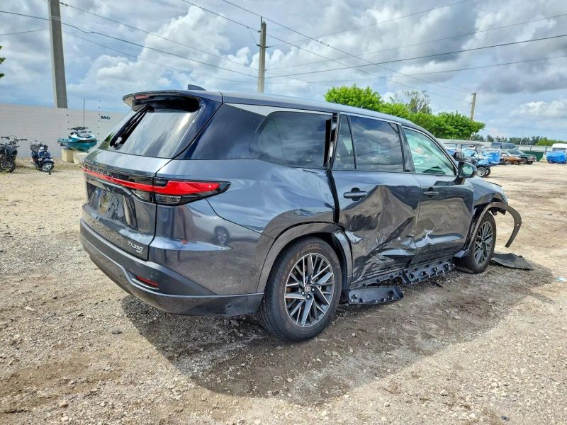 2025 Lexus TX - photo 4