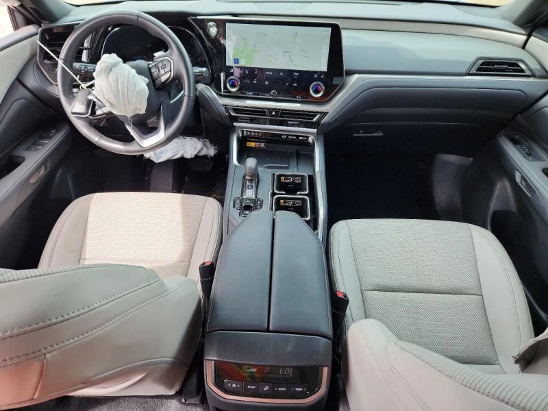 2025 Lexus TX - photo 8