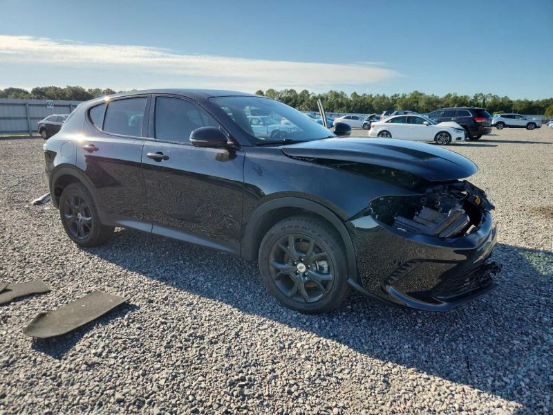 2024 Dodge Hornet - photo 1