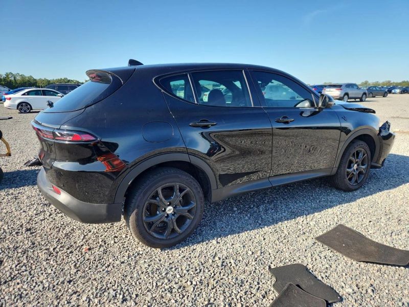 2024 Dodge Hornet - photo 3