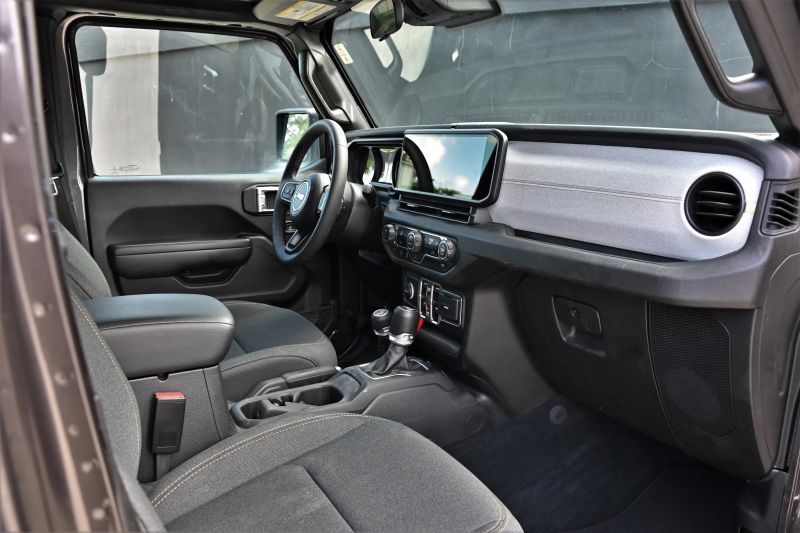 2025 Jeep Wrangler 4 Door - photo 17
