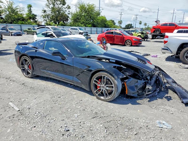 2019 Chevrolet Corvette - photo 2