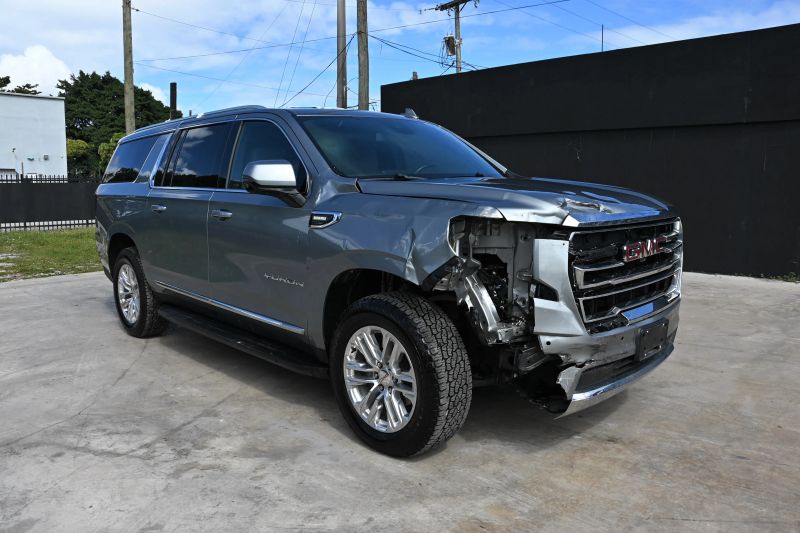 2024 GMC Yukon XL - photo 2