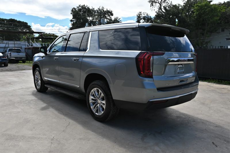 2024 GMC Yukon XL - photo 3