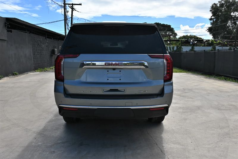 2024 GMC Yukon XL - photo 4
