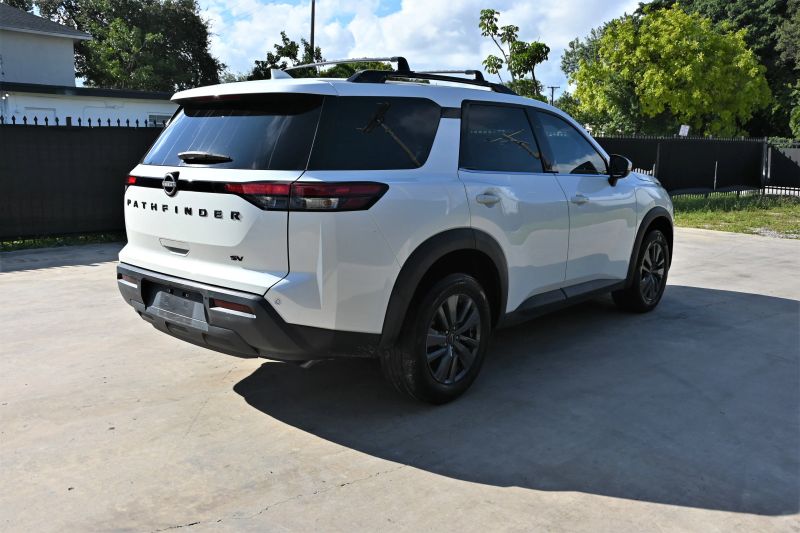 2023 Nissan Pathfinder - photo 3