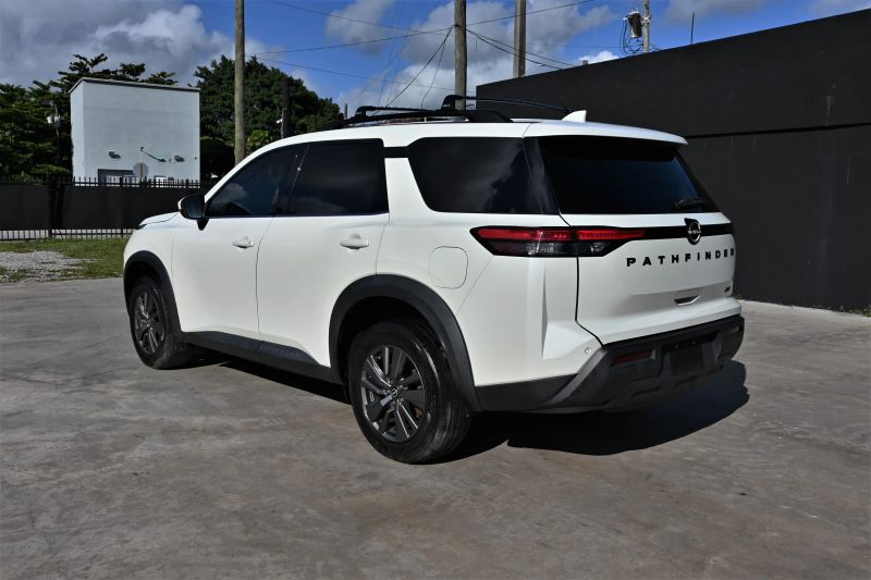 2023 Nissan Pathfinder - photo 5