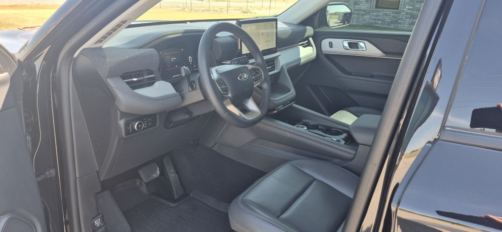 2025 Ford Explorer Active 4X4 - photo 7