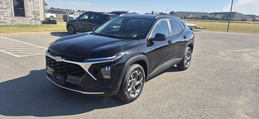 2026 Chevrolet TRAX LT - photo 1