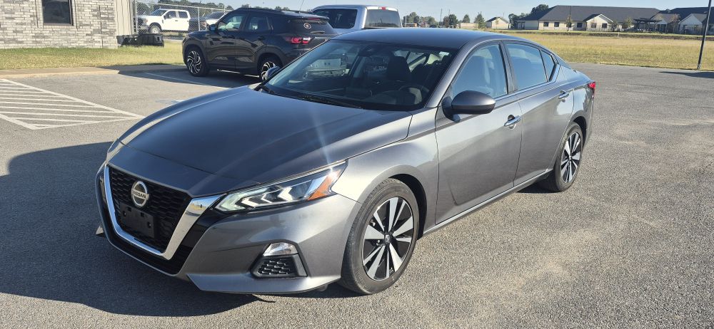 2022 Nissan Altima SV - photo 1