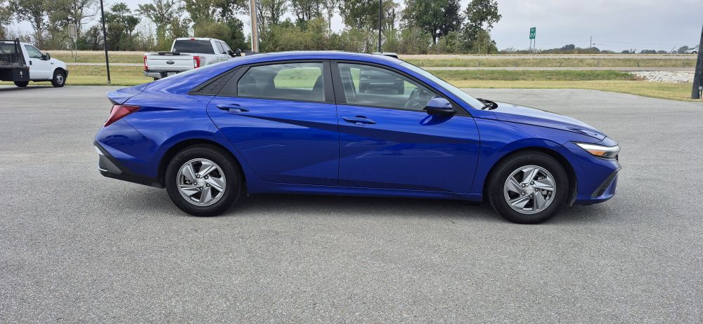 2024 Hyundai Elantra - photo 6
