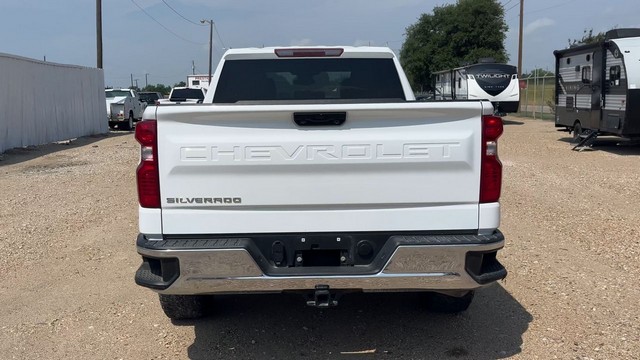 2024 Chevrolet Silverado - photo 4