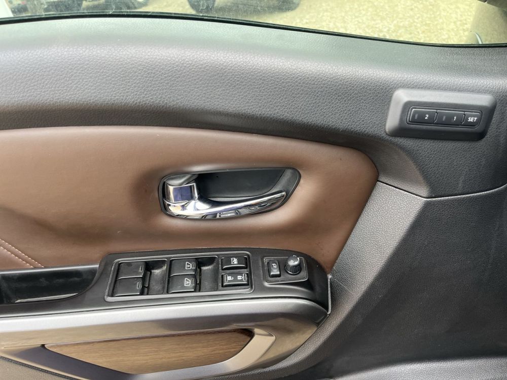 2019 Nissan TITAN PLATINUM RESERVE - photo 16