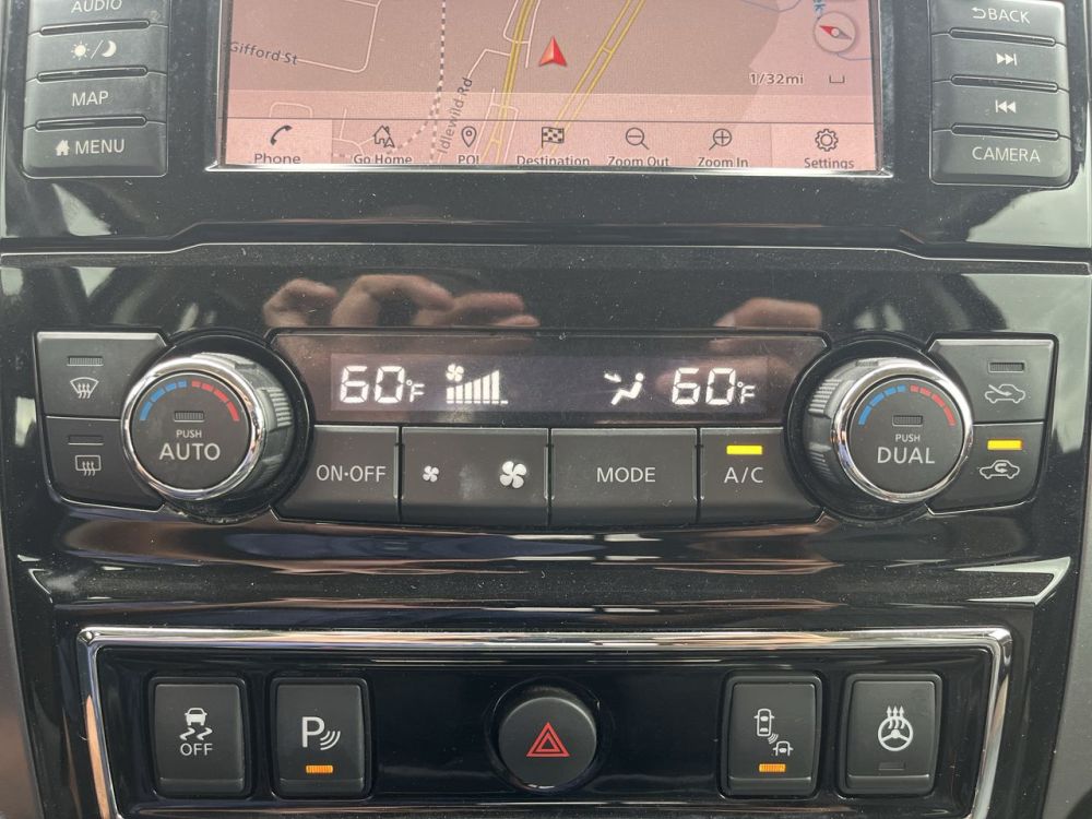 2019 Nissan TITAN PLATINUM RESERVE - photo 21