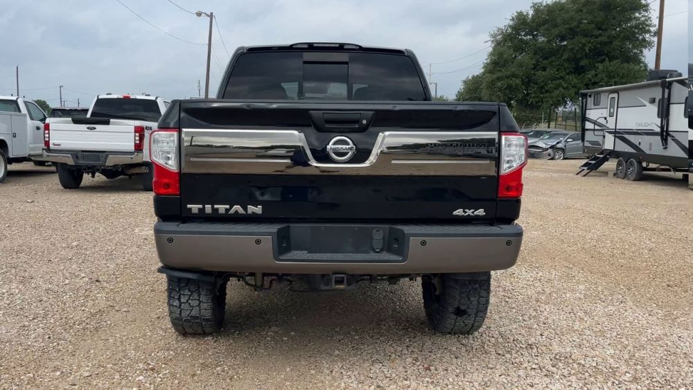 2019 Nissan TITAN PLATINUM RESERVE - photo 4