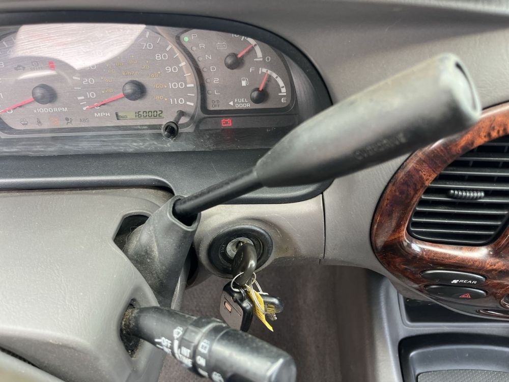2003 Toyota SEQUOIA - photo 14