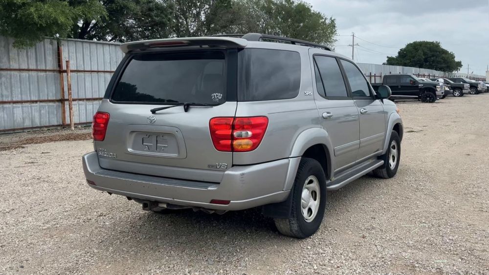 2003 Toyota SEQUOIA - photo 5