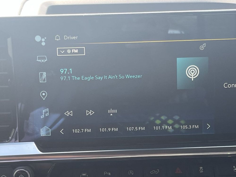 2024 Chevrolet Silverado - photo 12