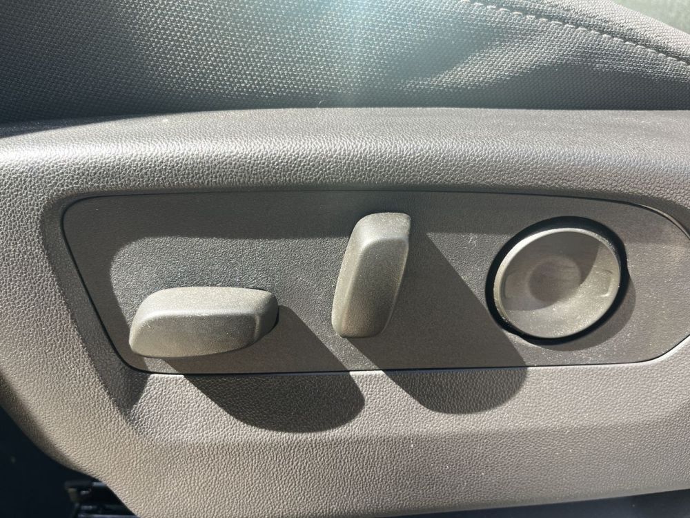 2024 Chevrolet Silverado - photo 21