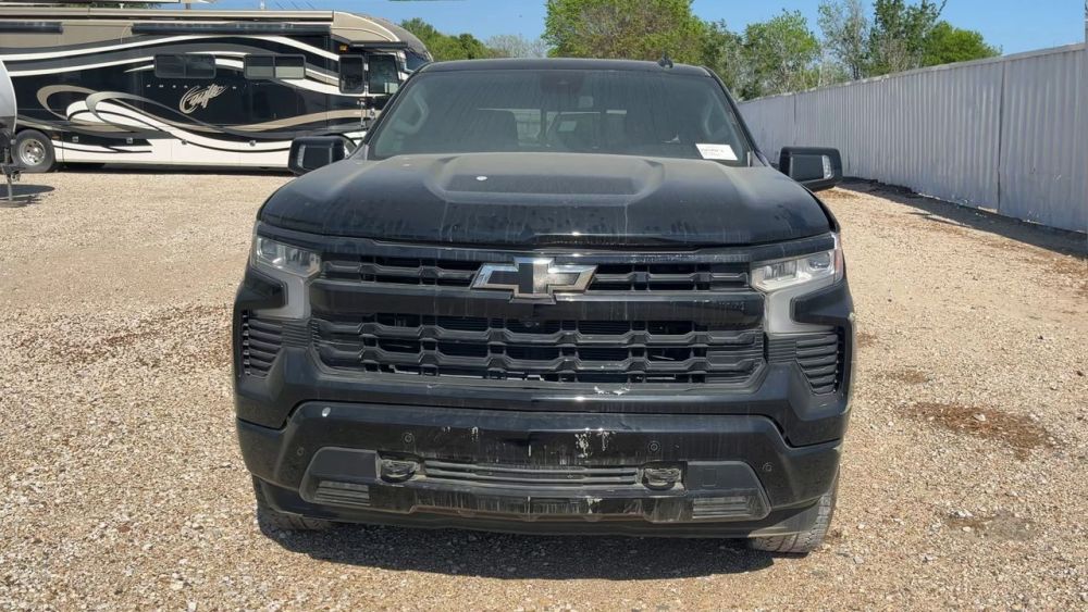 2024 Chevrolet Silverado - photo 8