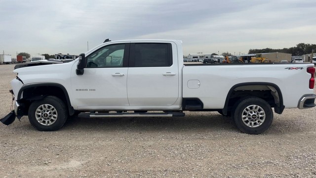 2025 Chevrolet 2500HD LT - photo 2