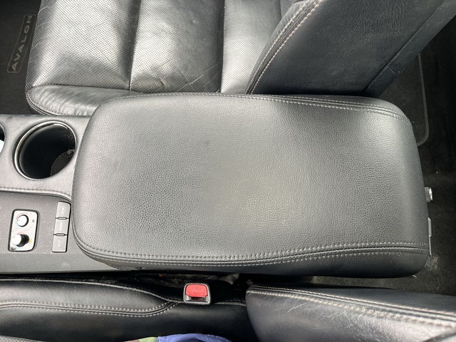 2016 Toyota AVALON - photo 12