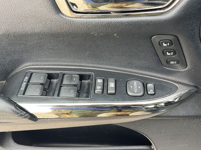 2016 Toyota AVALON - photo 23