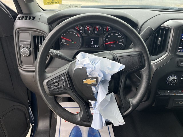 2024 Chevrolet Silverado - photo 10