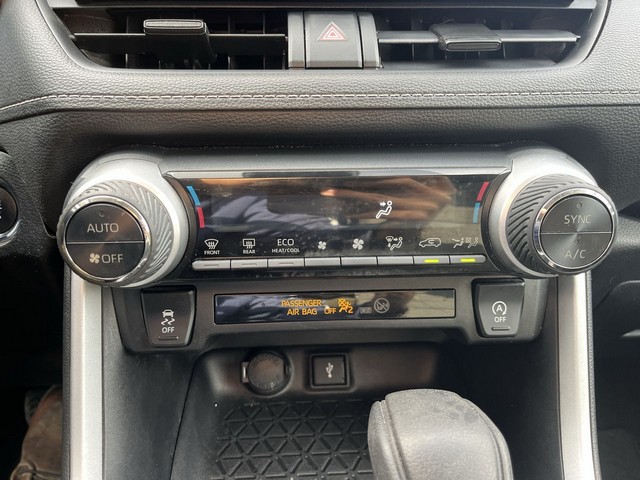 2021 Toyota RAV4 - photo 15