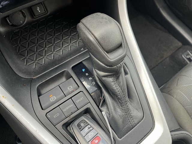 2021 Toyota RAV4 - photo 16