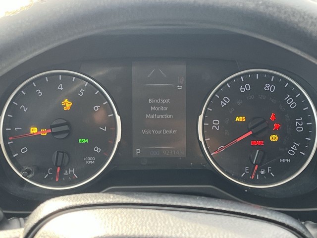 2021 Toyota RAV4 - photo 18