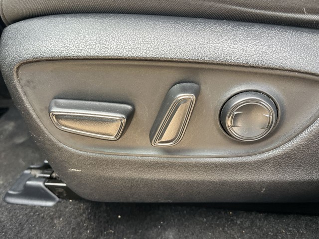 2021 Toyota RAV4 - photo 21