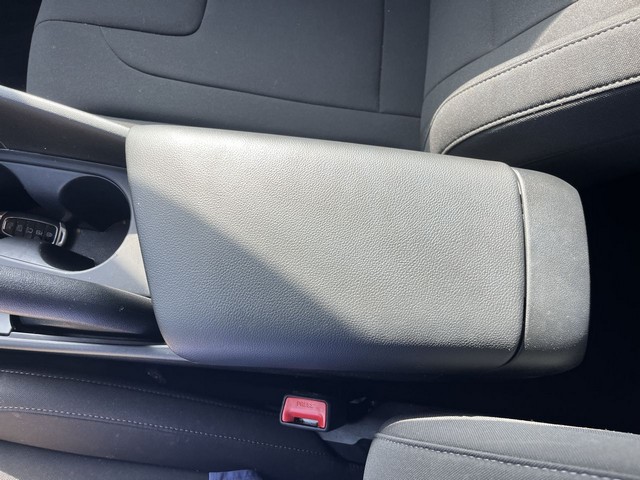 2023 Hyundai Elantra - photo 12