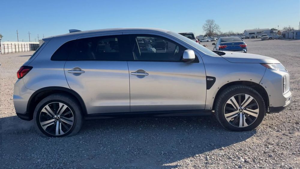 2024 Mitsubishi Outlander - photo 6