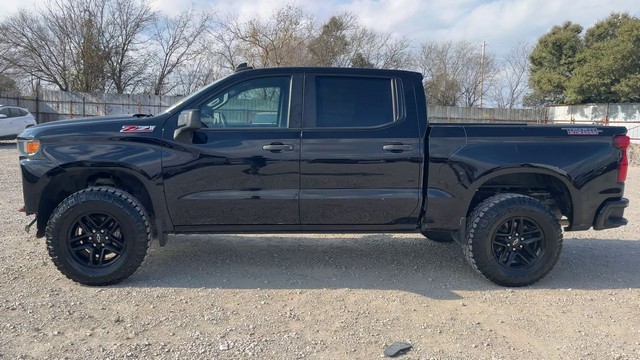 2020 Chevrolet Silverado - photo 2