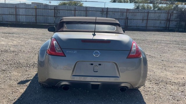 2010 Nissan 370Z - photo 4