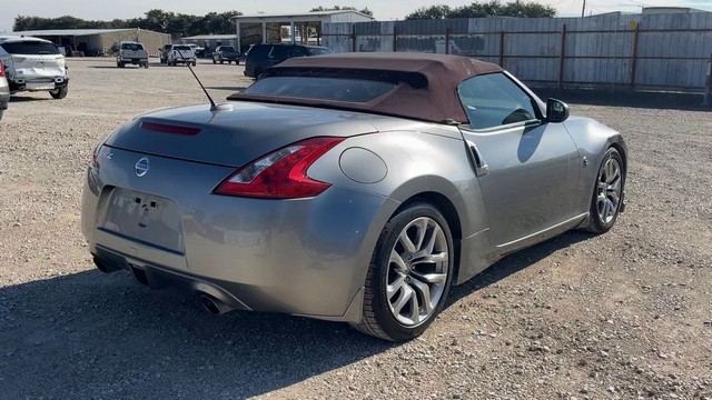 2010 Nissan 370Z - photo 5