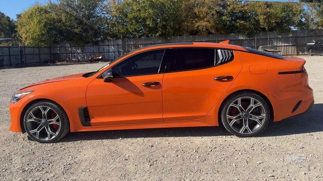 2019 Kia Stinger - photo 2