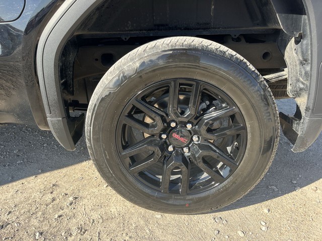 2024 GMC Sierra - photo 18