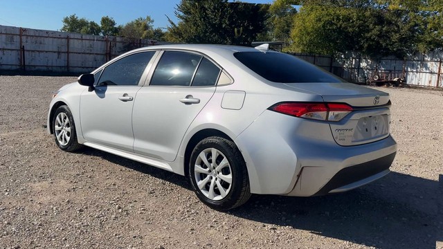 2022 Toyota COROLLA LE - photo 3