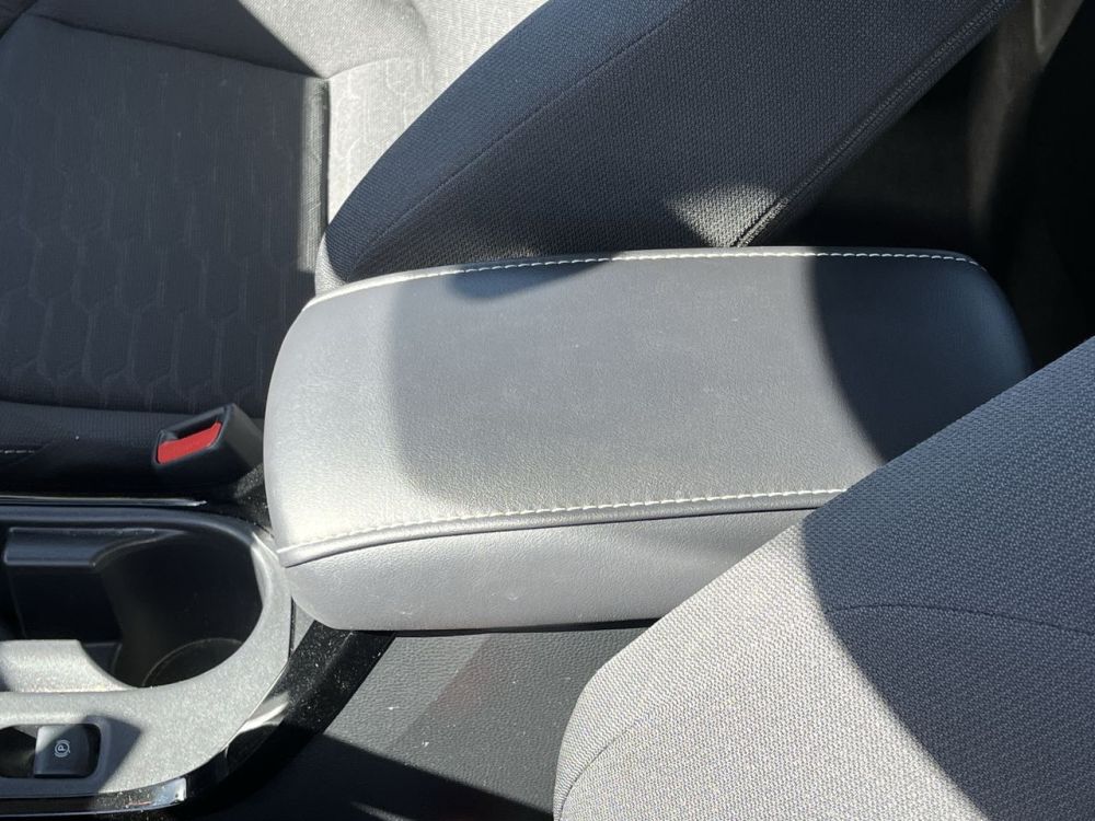 2025 Toyota Corolla - photo 14
