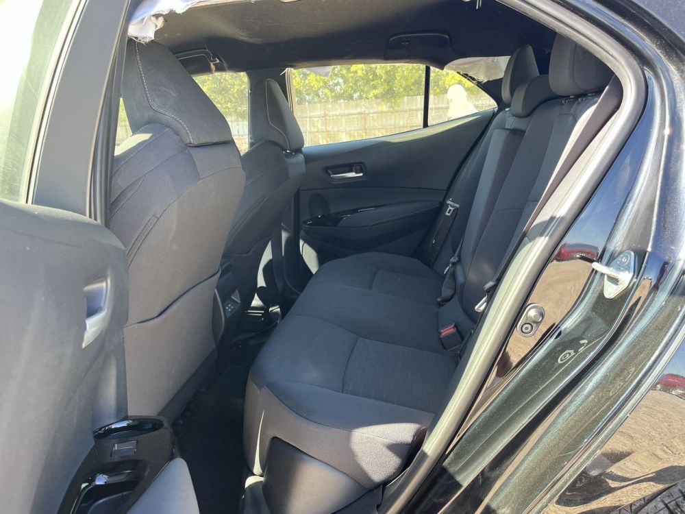 2025 Toyota Corolla - photo 18