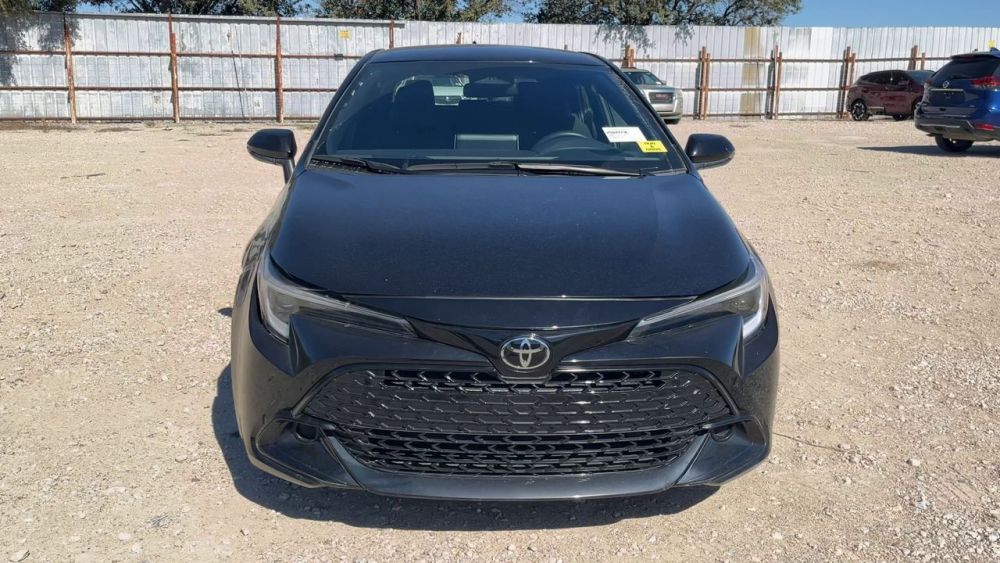 2025 Toyota Corolla - photo 8