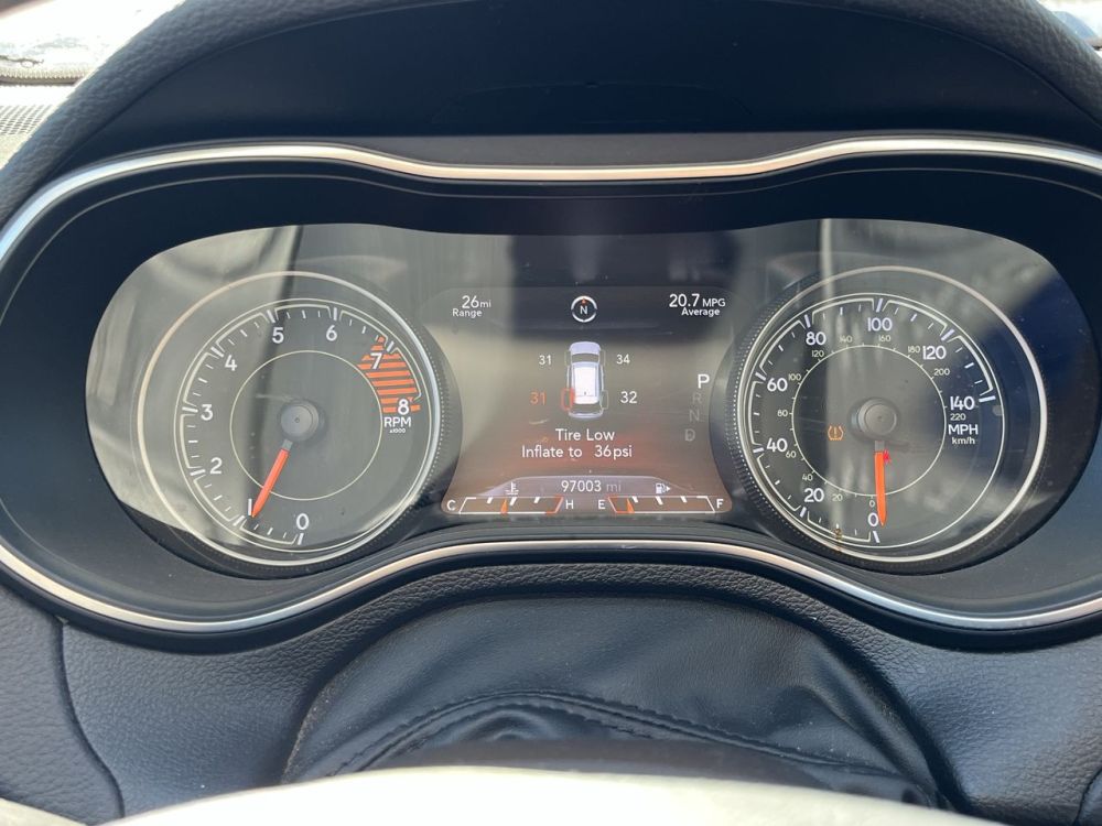 2019 Jeep CHEROKEE - photo 11