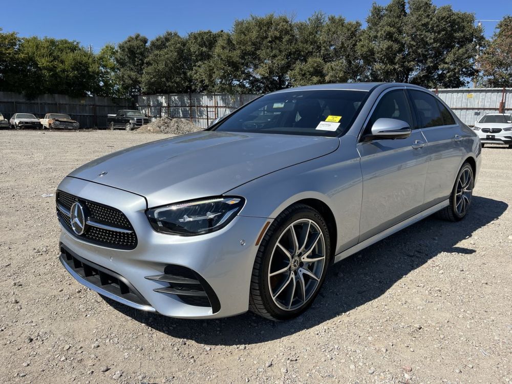 2022 Mercedes-Benz E350 - photo 1