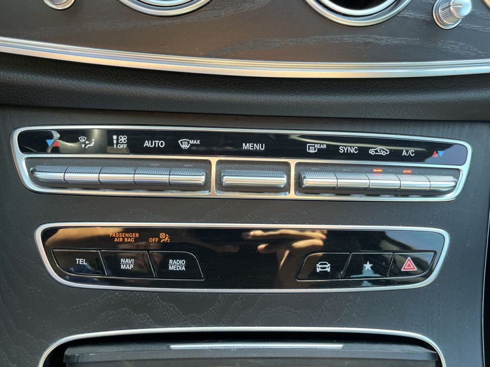 2022 Mercedes-Benz E350 - photo 21